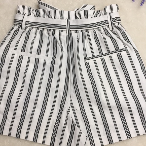 Forever 21 shorts - Picture 3 of 8